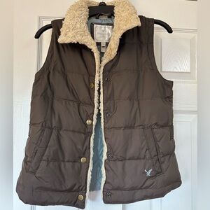 American Eagle vest